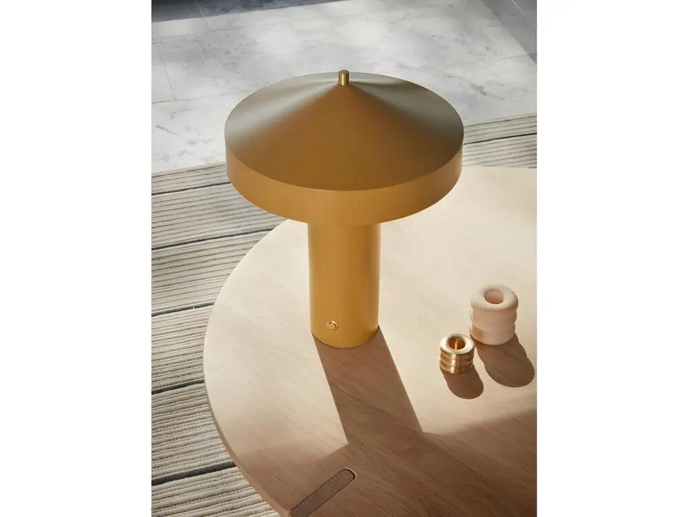 Lampe en métal Living pour randonnée nocturne