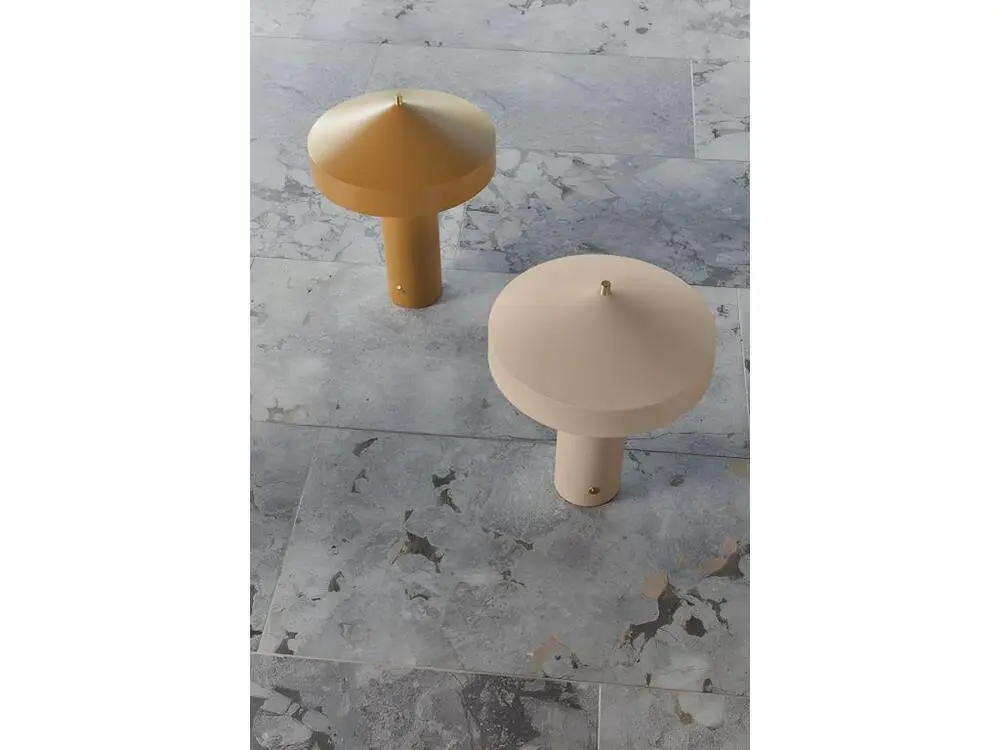 Lampe en métal Living pour randonnée nocturne