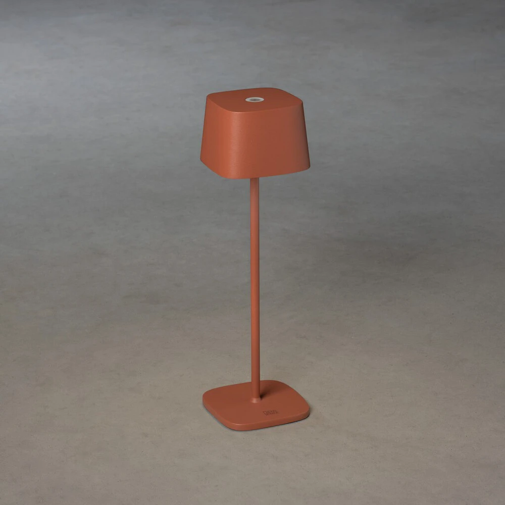 Lampe de table LED Capri extérieur, terracotta pour allée et terrasse