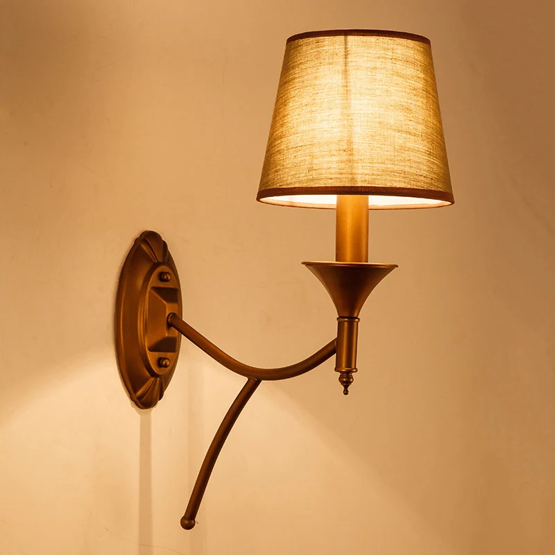 Lampe murale de chambre à coucher à 1/2 ampoules, éclairage de campagne vert armée avec abat-jour conique en tissu pour dé...