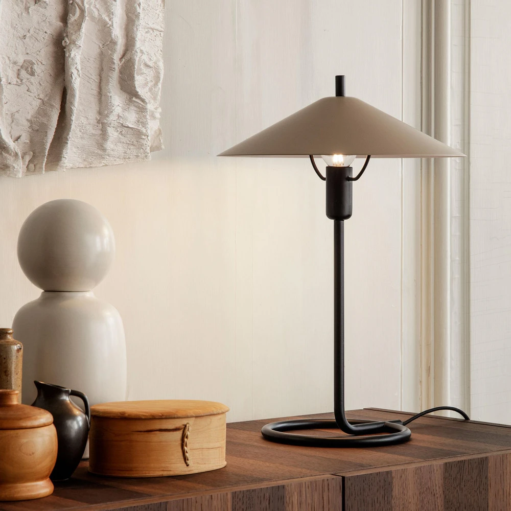 Lampe à poser ferm LIVING Lampe à poser Filo, écru, ronde, fer, 43 cm