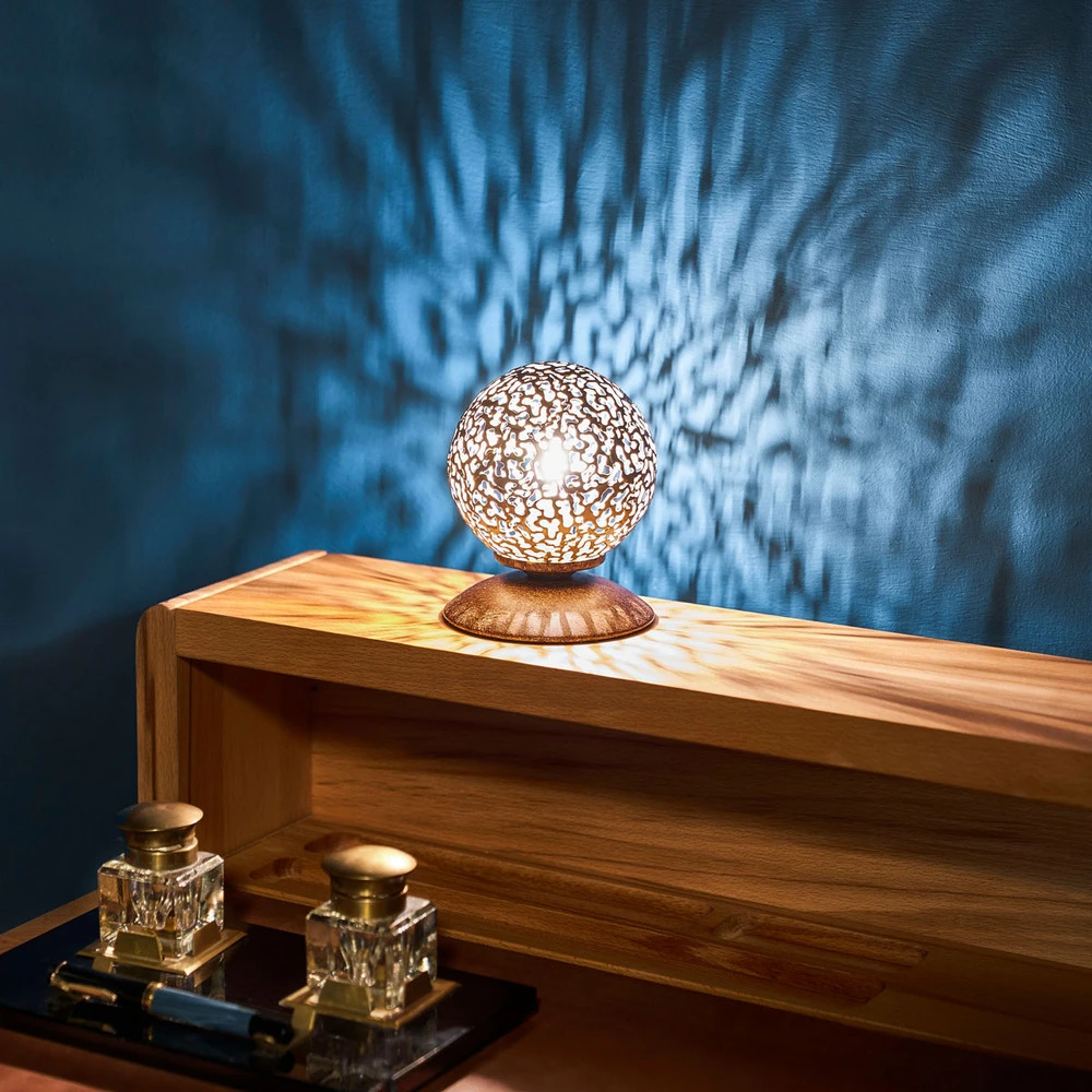Lampe à poser Greta à abat-jour sphérique (Certifié CE)