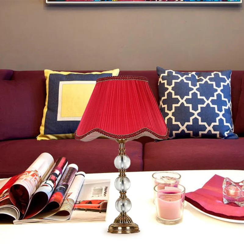 Lampe de table de salon festonnée, lumière original rurale en rose/rouge/café, lampe de nuit avec accents de cristal