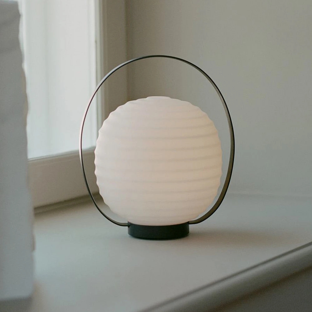 Neuf Works lampe de table LED rechargeable Lantern, blanc, verre, intensité