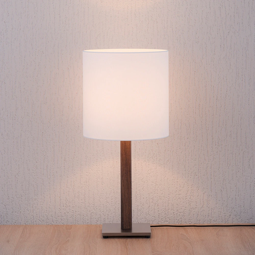 Quitani lampe de table Elif, blanc, angulaire, chêne ténébreux