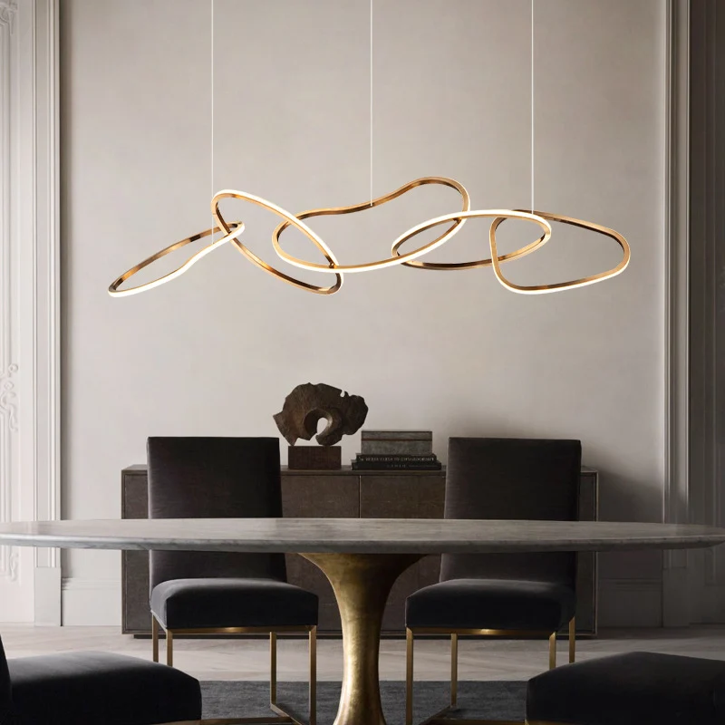 Éclairage LED Haute Luminosité 5-Ring-Inselbeleuchtung aus Metall, minimalistische goldene LED-Hängeleuchte für das Esszimmer