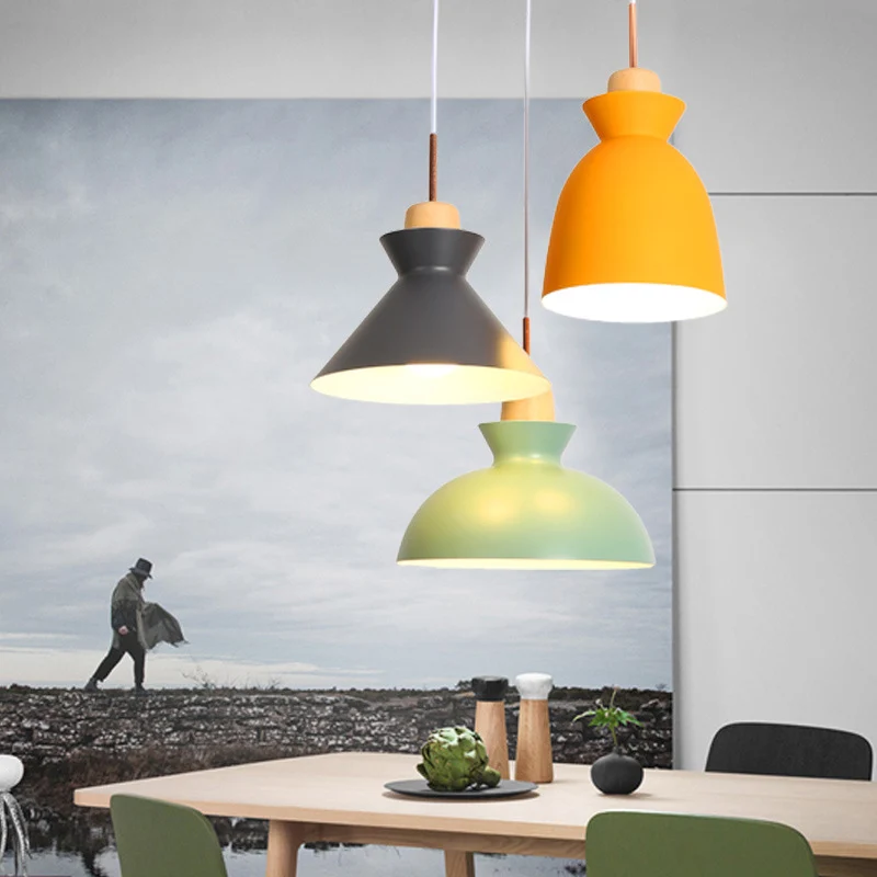 Lampe à détection Verschiedene Lampenschirme aus Holz mit mehreren Anhängern, Einfachheit, 3 Köpfe, Metallaufhängung, Bele...