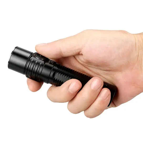 Lampe de poche LED G15 V2, 4 200 lumens (batterie incluse)