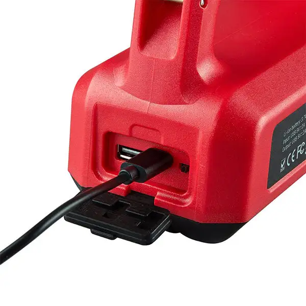 Lampe de poche LED RS10 spot, 800 lumens (batterie incluse) (IP67)
