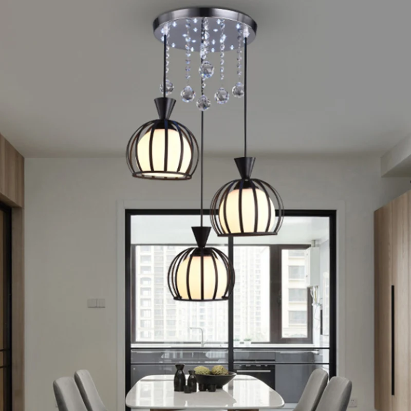 Stilvolle, gewölbte Käfig-Hängelampe im Retro-Stil, 3 Lichter, Metall-Pendelleuchte mit klarer Kristallkugel-Dekoration Sc...