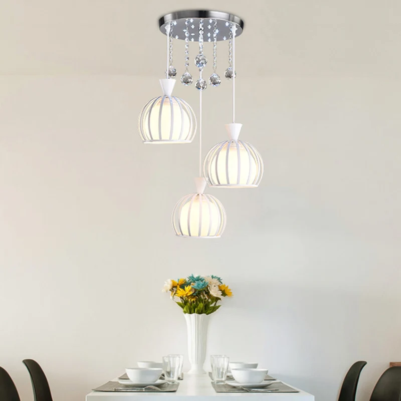Stilvolle, gewölbte Käfig-Hängelampe im Retro-Stil, 3 Lichter, Metall-Pendelleuchte mit klarer Kristallkugel-Dekoration Sc...