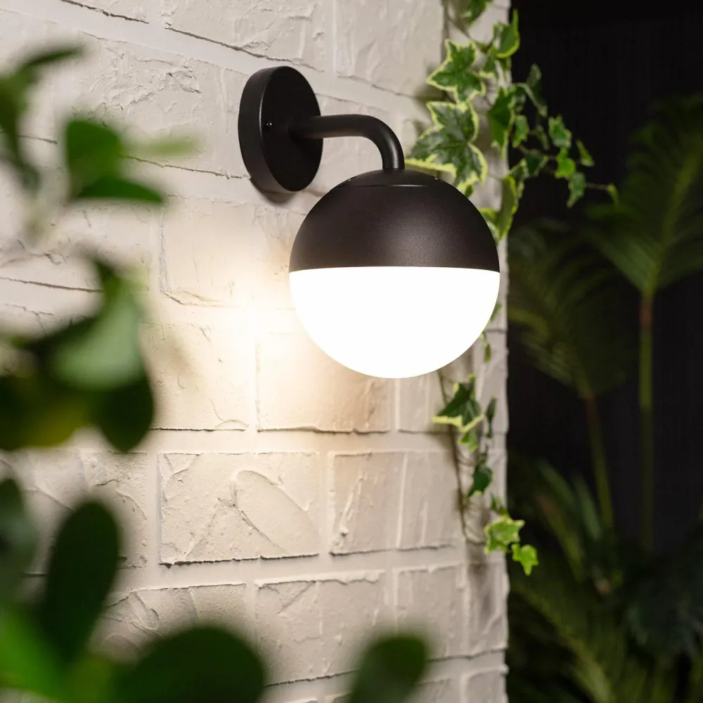Applique extérieure Bolus en métal avec éclairage LED intégré
