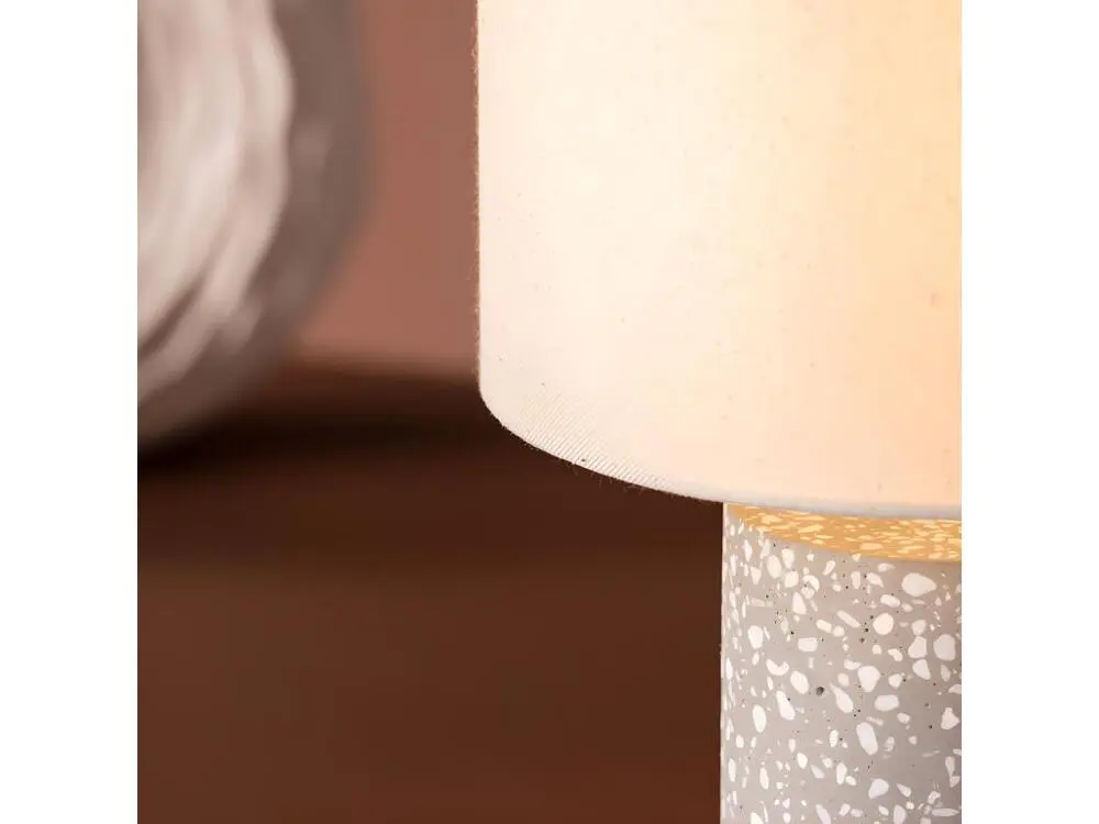 Lampe à poser tendance en terrazzo DAJA