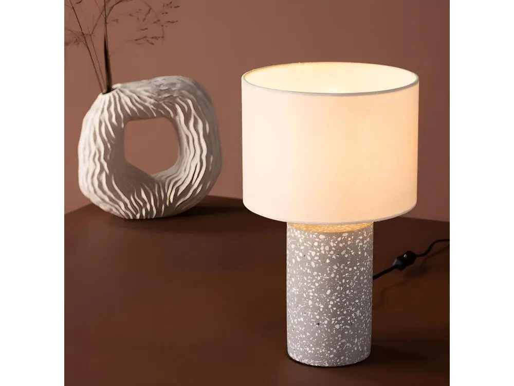 Lampe à poser tendance en terrazzo DAJA