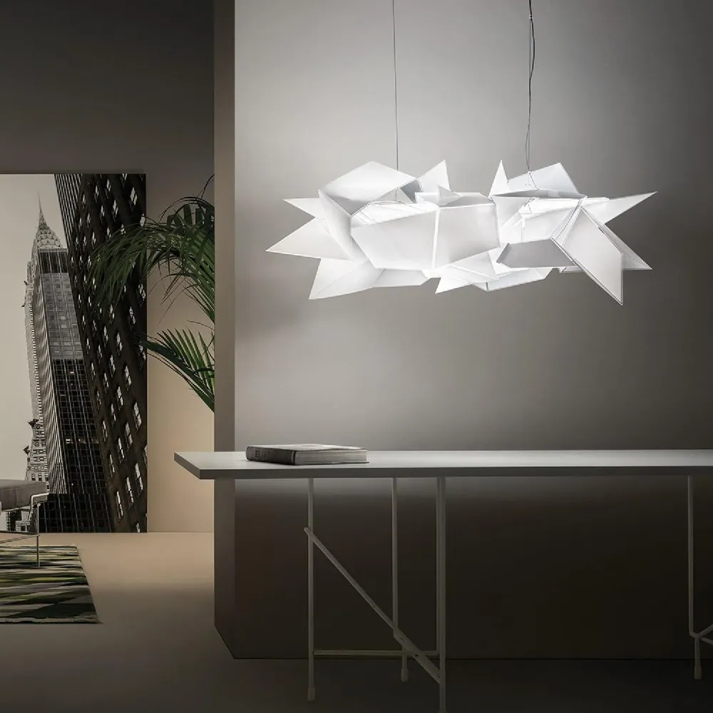 Lampe suspendue Cordoba avec éclairage LED conçue par SLAMP