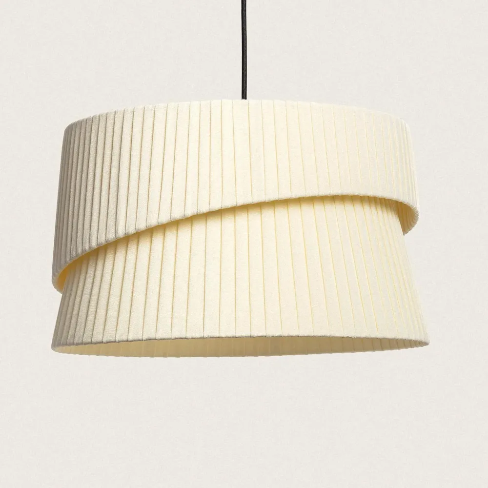 Lampe suspendue Lin kiana avec éclairage LED intégré, pour intérieur élégant.
