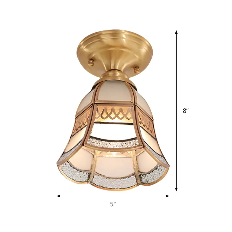 Plafonnier conique en laiton de style colonial à 1 lumière de 5 po/6,5 po de étendu en verre dépoli pour salon