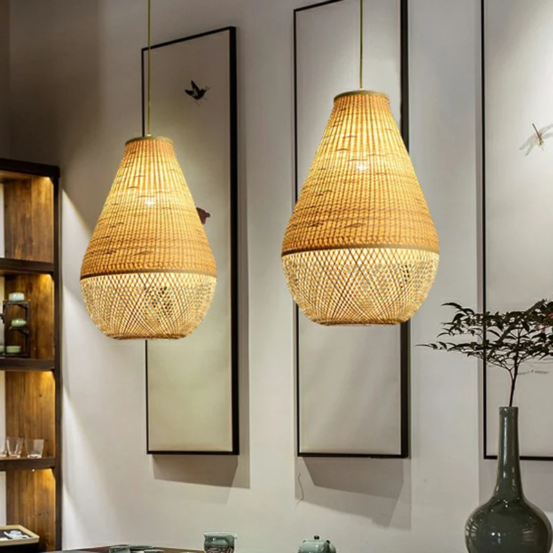 Suspension en forme de gouttelette tissée en bambou Simplicity, lampe suspendue crème à 1 ampoule au-dessus de la table