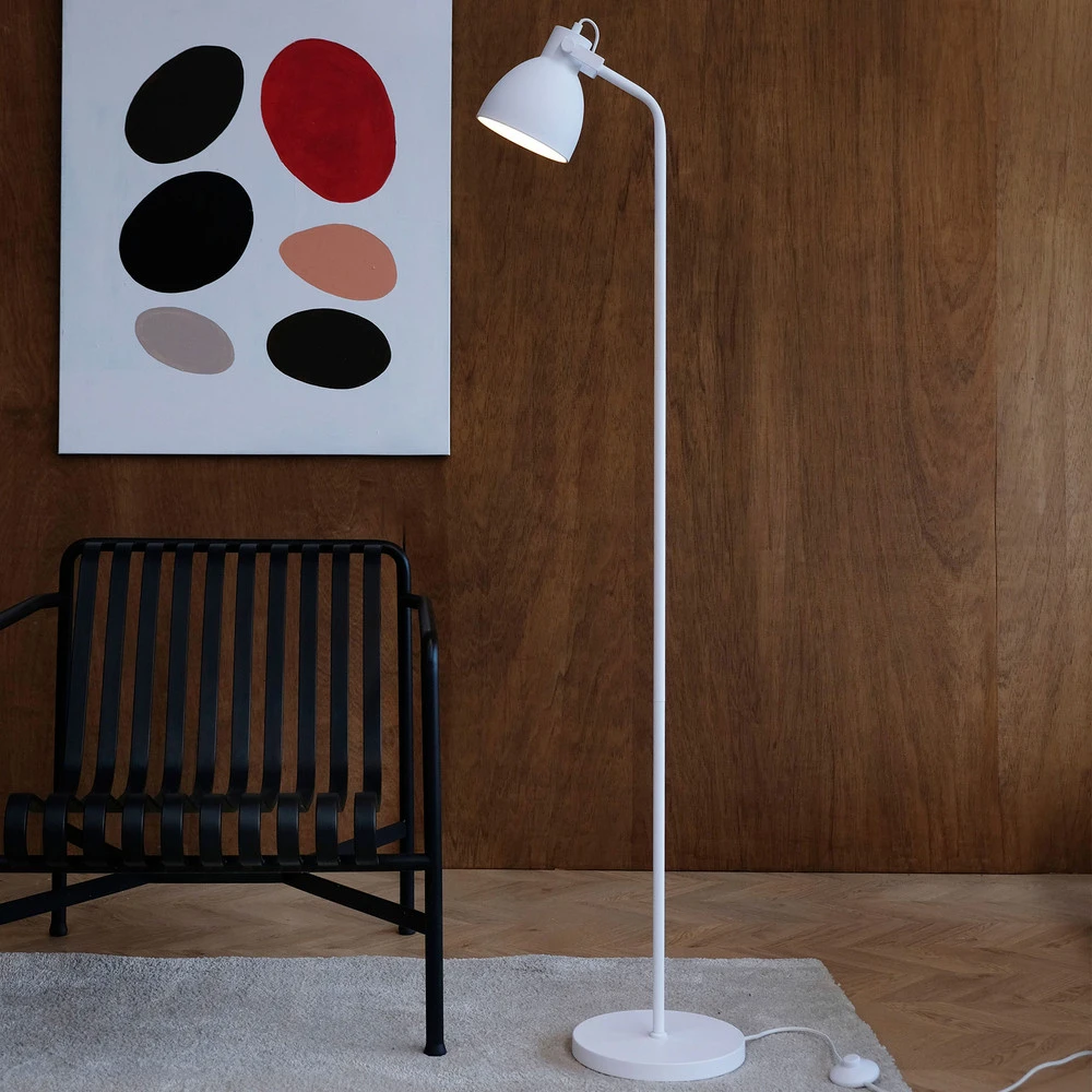 Abat-jour conique Dyberg Larsen Coast lampe sur pied, blanc