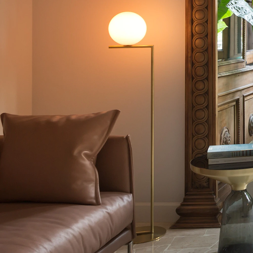 Design Contemporain FLOS IC F1 lampe sur pied, laiton brossé