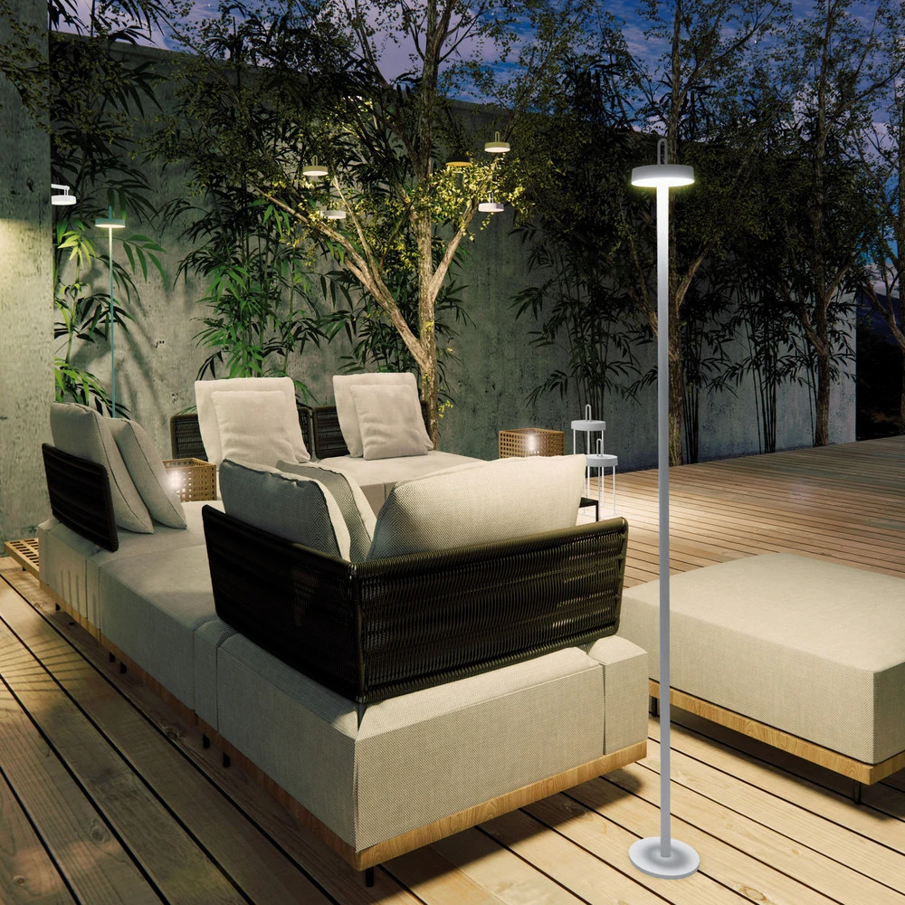 JUST LIGHT. Lampe sur pied LED sur batterie Amag, blanc, fer, IP44