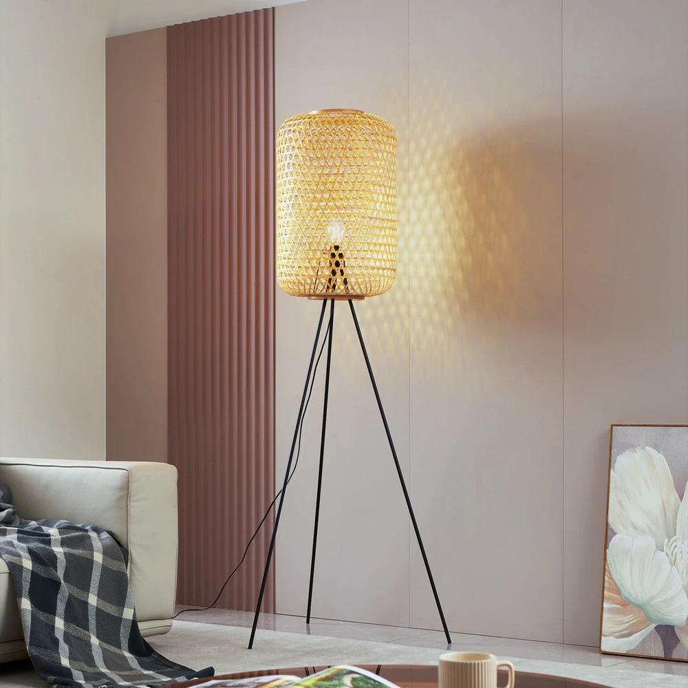 Lampe à poser Lucande lampe sur pied Jorick, bambou, tripode, hauteur 186 cm