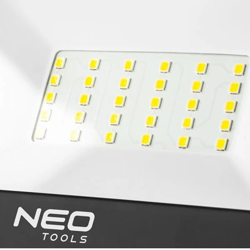 Réflecteur facile NEOTOOLS 99-060 - 50W SMD LED sur pied 1.8m - 4250 lumens