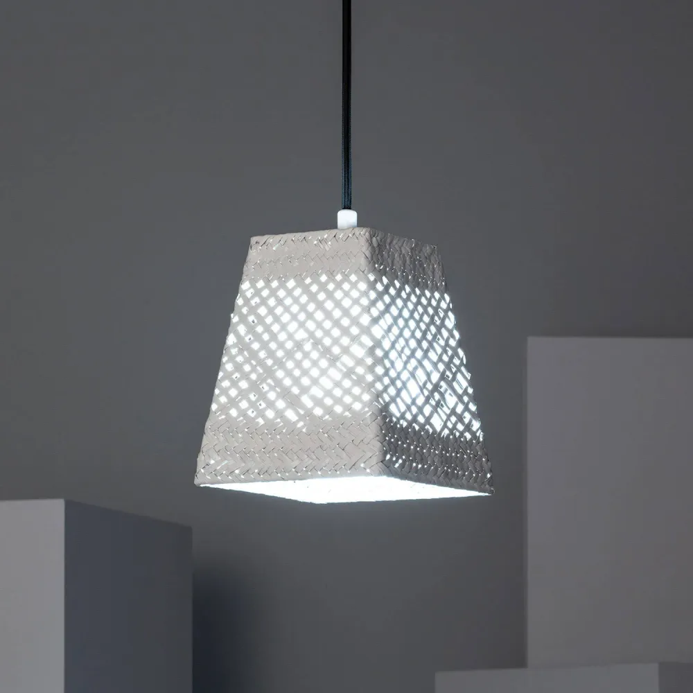 Lustre en fibres naturelles avec éclairage LED Gorgos - Installation Facile