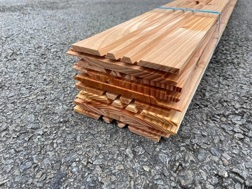 Bardage douglas - 21x132 mm - L=3,96 m (profil Saint-Louis)
