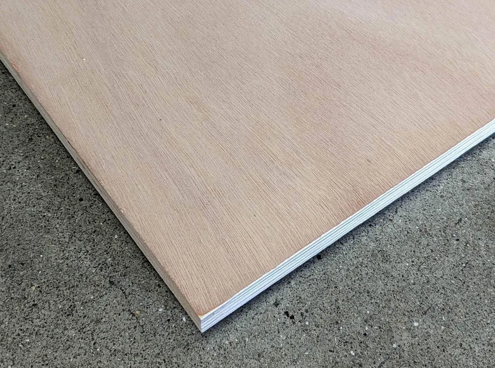Contreplaqué okoumé Twin - 2440 x 1220 x 18 mm (sans défaut)