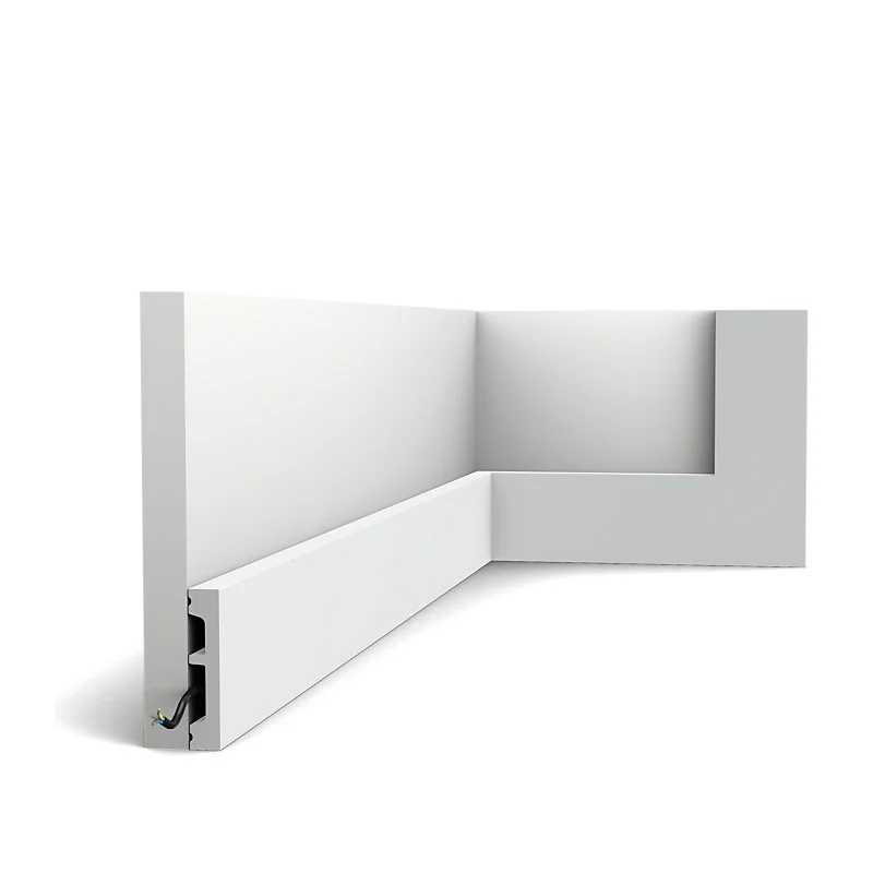 Plinthe DX157-2300 avec finition dans la teinte RAL9003 - L 230 x H 6,6 x L 1,3 cm - ORAC DECOR
