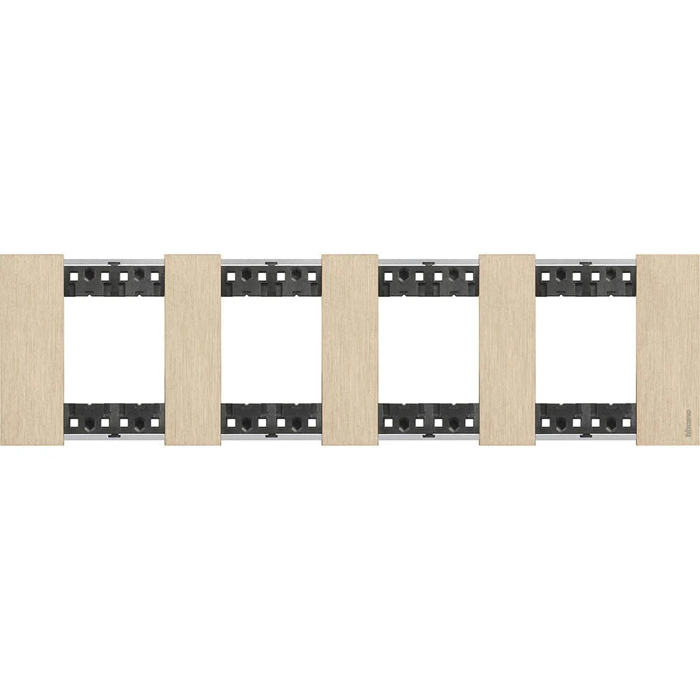Interrupteur connecté Plaque de finition pour 2 x 4 modules en métal BTicino Living Now