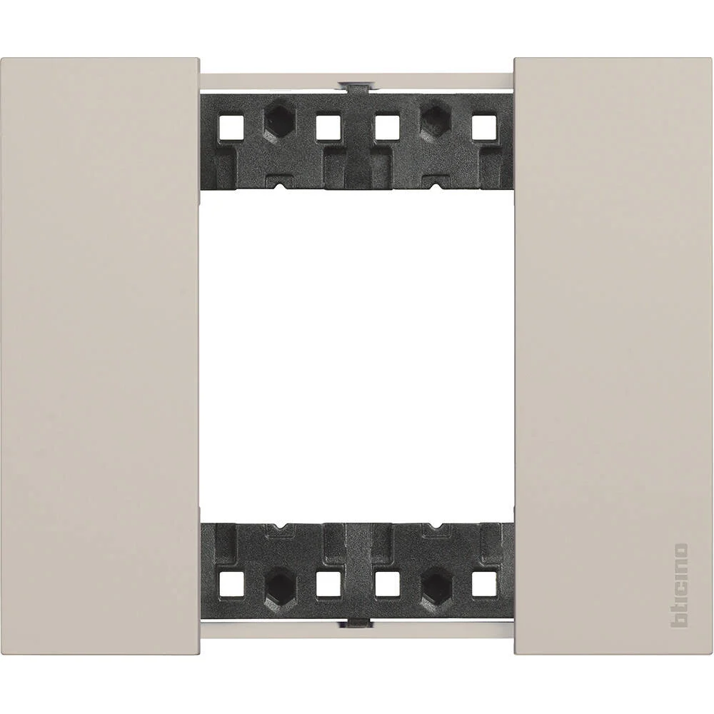 Plaque de finition 2 modules BTicino Living Now KA4802K