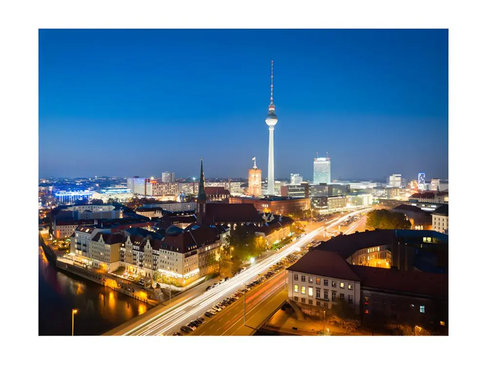 Papier peint intissé Ville et Architecture Berlin night : Taille - 400 x 309 cm