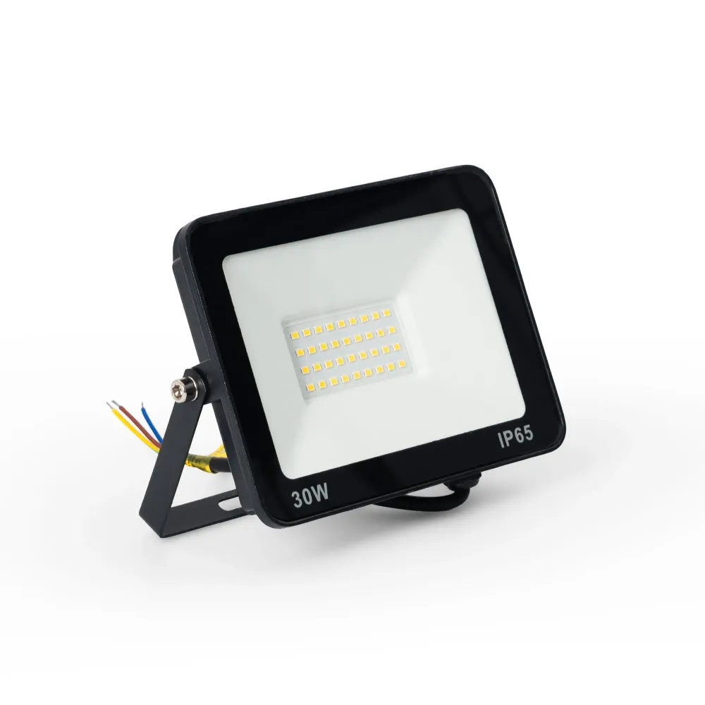 Projecteur LED 30W - 6500K, Luminaire Exterieur Pour Patio, Terrasse, Jardin, Garage, Usine Certifié CE