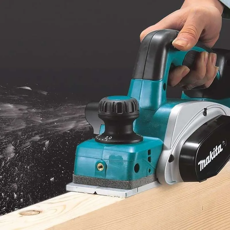 Sans Fil Rabot sans fil MAKITA DKP180ZJ 18 V 82 mm