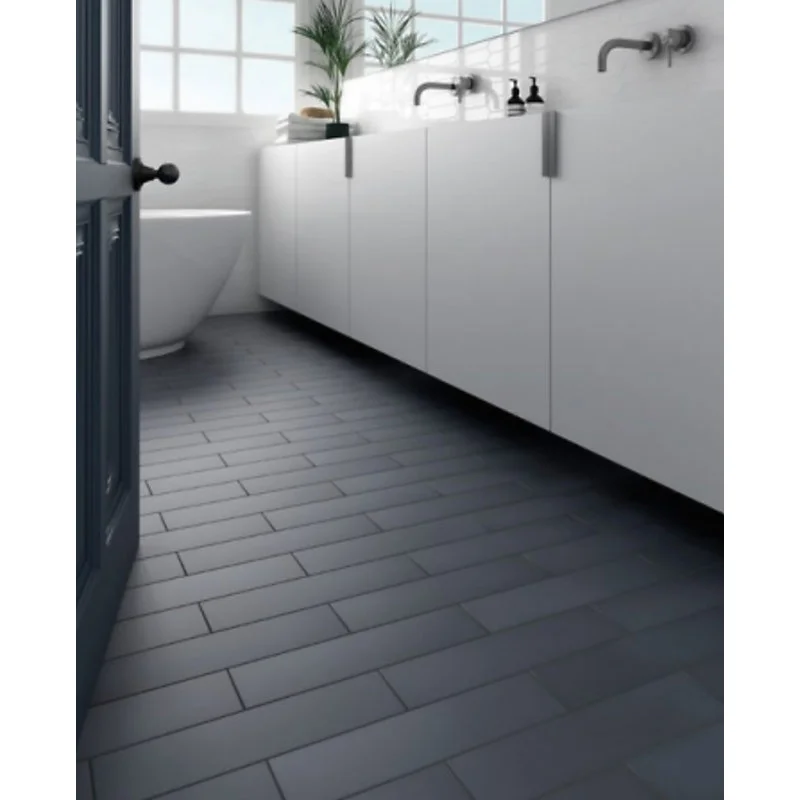 Carrelage sol / mur pose baton rompu chevron uni bleu pétrole mate STROMBOLI GLASSY BLUE (vendu par boite de 0.65m2)