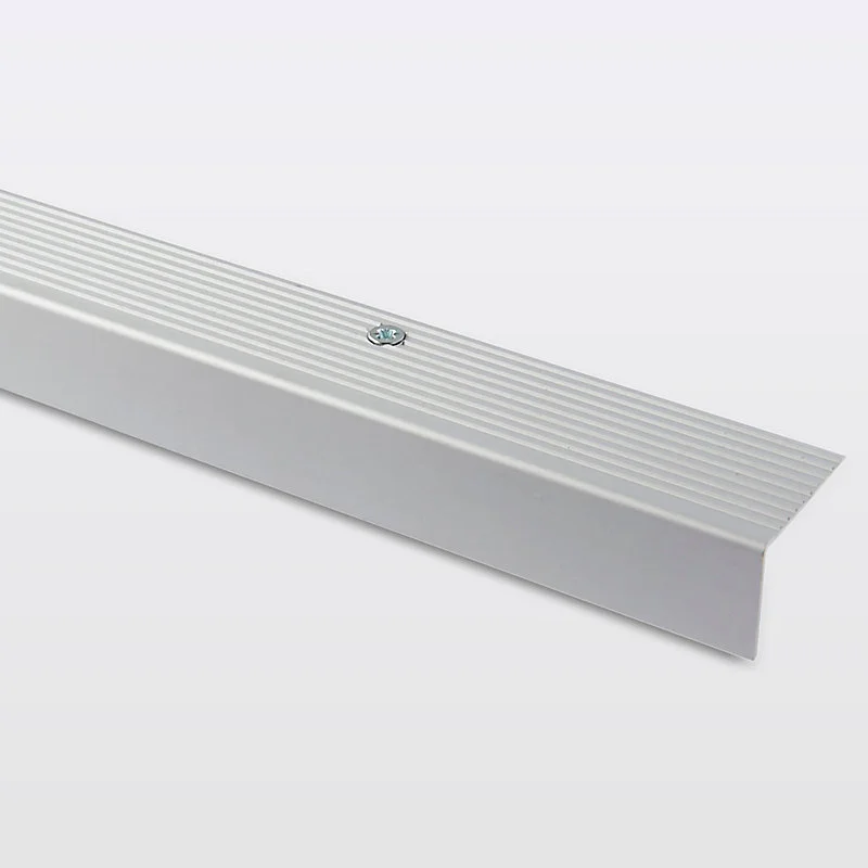 Nez de marche en aluminium décor métal mat GoodHome 35 x 25 x 900 mm.
