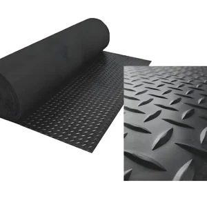 Sol PVC| Composition 100% Caoutchouc| Sol Caoutchouc| Sol Protection| Design Strié Noir| Epaisseur 1MM| Mesure 140X700CM