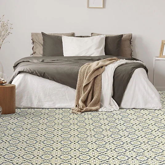 Sol Vinyle First - Effet carreaux de ciment arabesques - Vert et bleu - Rouleau de 3m x 13m
