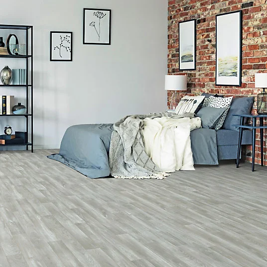Sol Vinyle First - Imitation parquet gris évident - Effet argenté - Rouleau de 4m x 10m