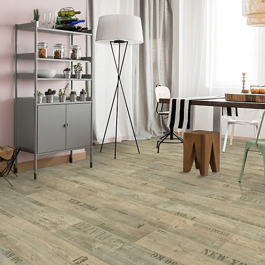 Sol Vinyle First - Imitation parquet marqué - Rouleau de 3m x 13m