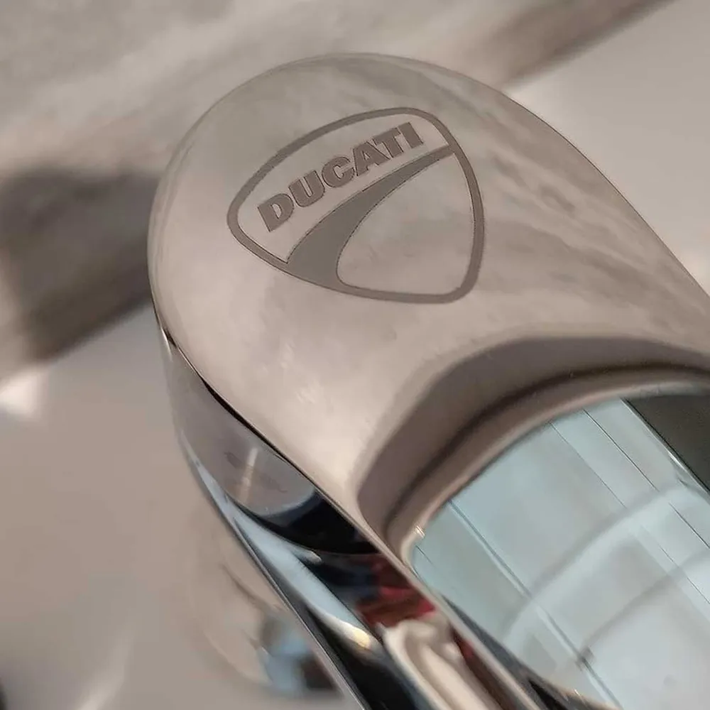 Ensemble de robinets douche, lavabo et bidet avec bonde click clack finition chromé brillant Ducati Design collection HD10