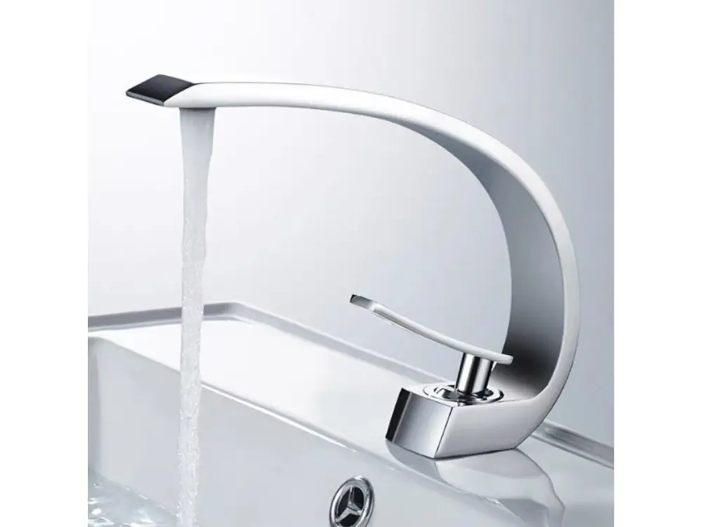 Robinet de salle de bain Mitigeur lavabo salle bain design novateur Laiton Céramique chrome IDK6101-1 avec flexibles
