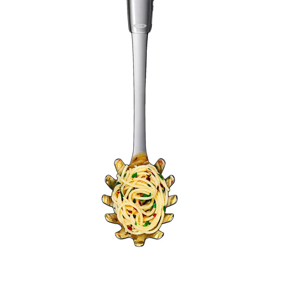 Cuillère à spaghetti OXO Steel™ - Installation Facile