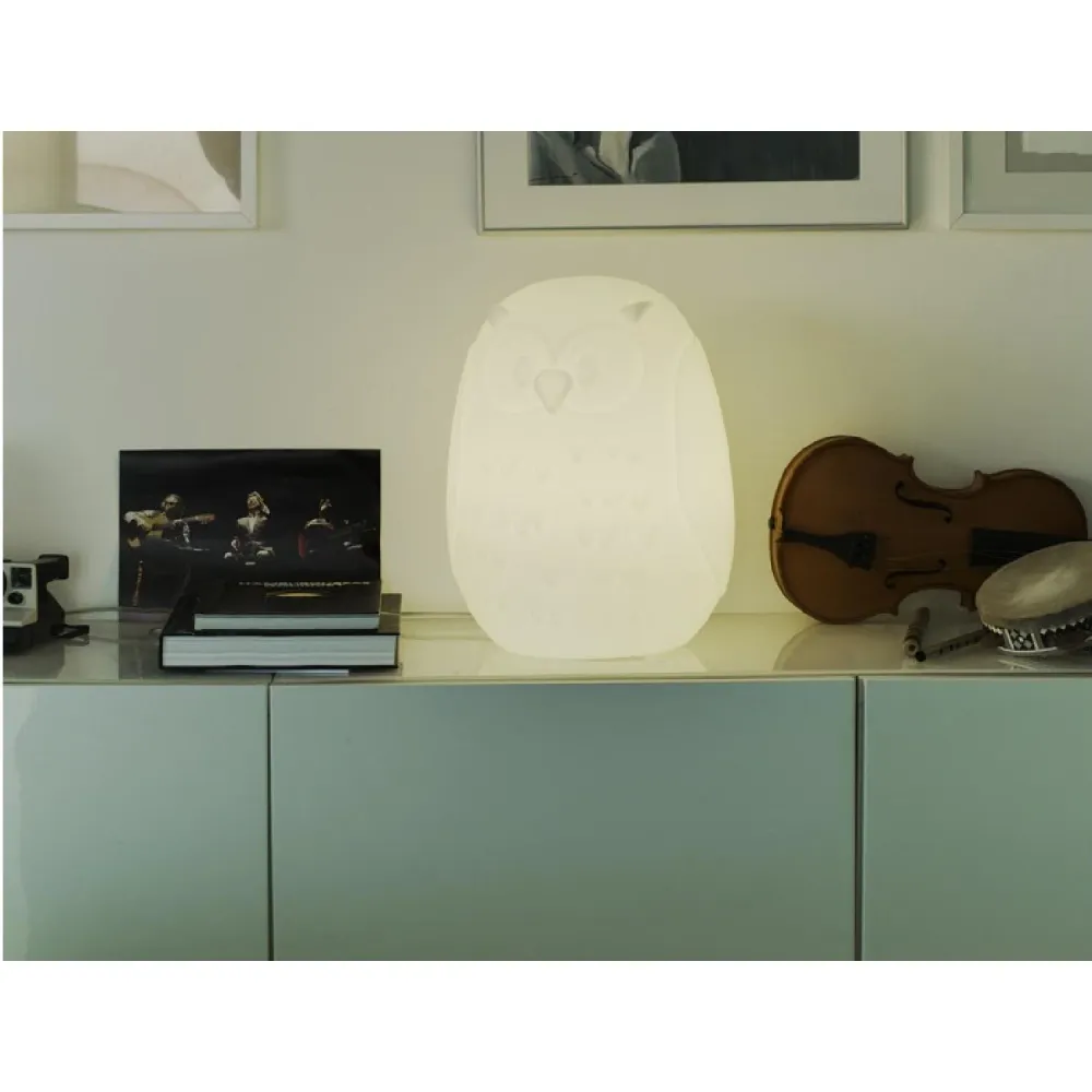 Lampe LED décorative solaire et à autonomie renouvelable RGBW Gufo 40. pour fêtes et événements
