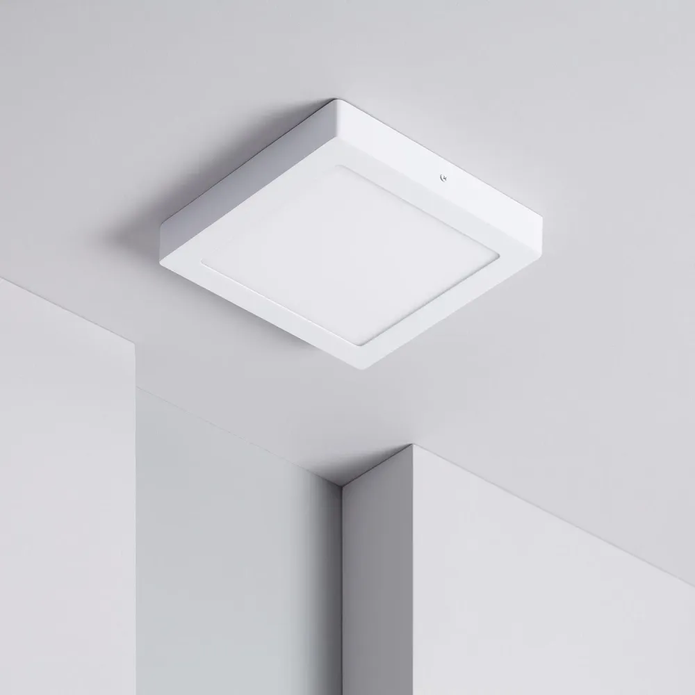 Lampe de plafond carrée à LED 18W dimensions 225x225 mm