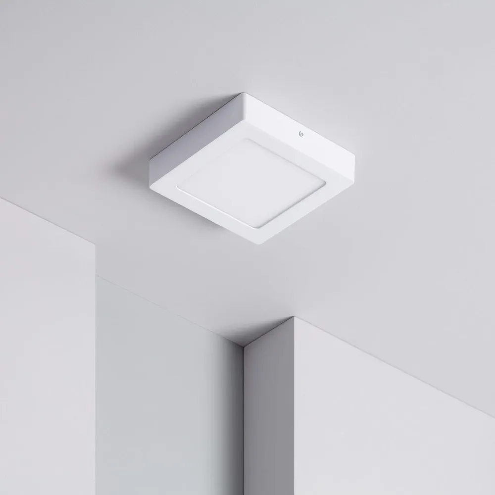 Lampe de plafond LED carrée 12W dimensions 170 par 170 mm