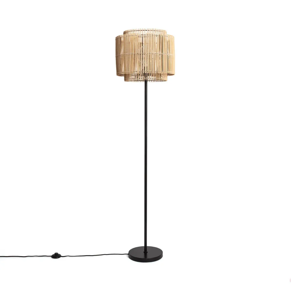 Luminaire à effet Lampadaire combinant du métal et du bambou avec éclairage LED Ayana.