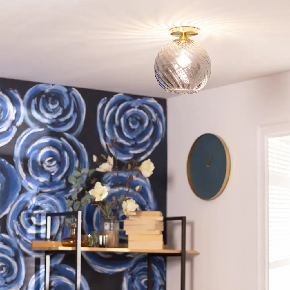 Luminaire de plafond Kikombe avec éclairage LED en verre. avec base en bois